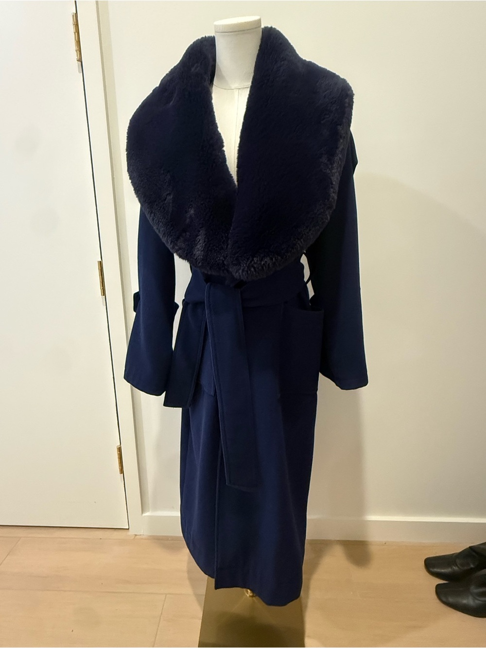 Badgley Mischka Navy Wool-Blend Faux Fur Collar Belted Coat